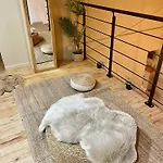 Spacious Loft, Duplex, Old Town, 3 Bedrooms - Easy Check-in Appartamento
