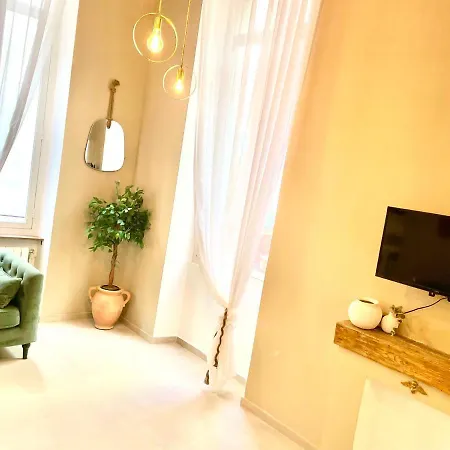 Spacious Loft, Duplex, Old Town, 3 Bedrooms - Easy Check-in * 니스