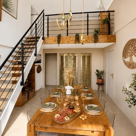 Spacious Loft, Duplex, Old Town, 3 Bedrooms - Easy Check-in Nizza